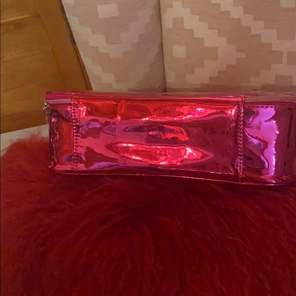 Lancôme Hot Pink Metallic Cosmetic Case - Picture 5 of 5